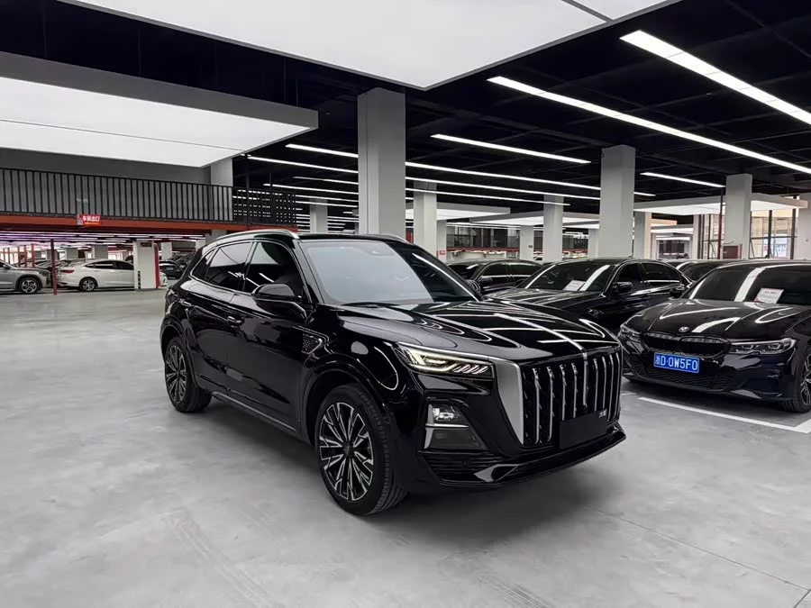 Hongqi HS5