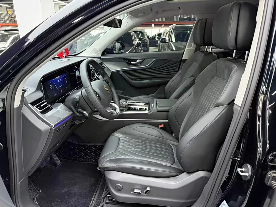 Hongqi HS5