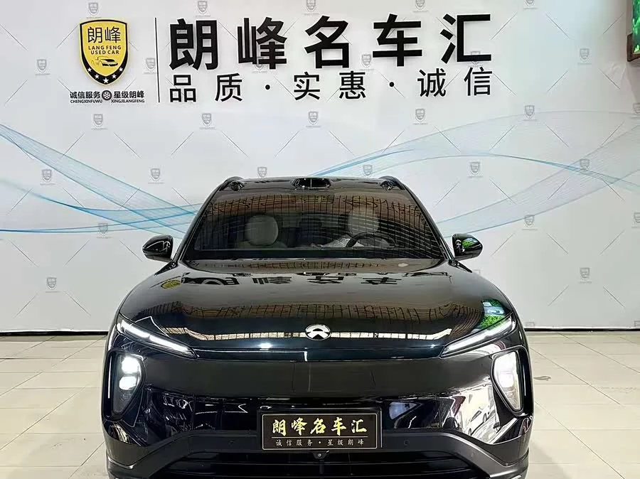 NIO ES6