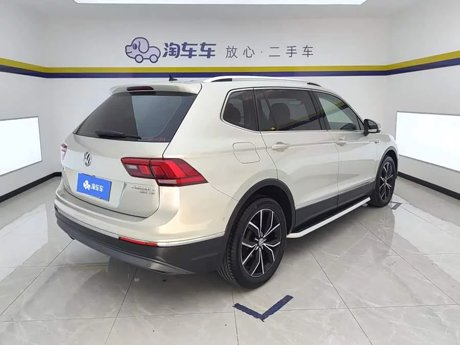 Volkswagen Tiguan L
