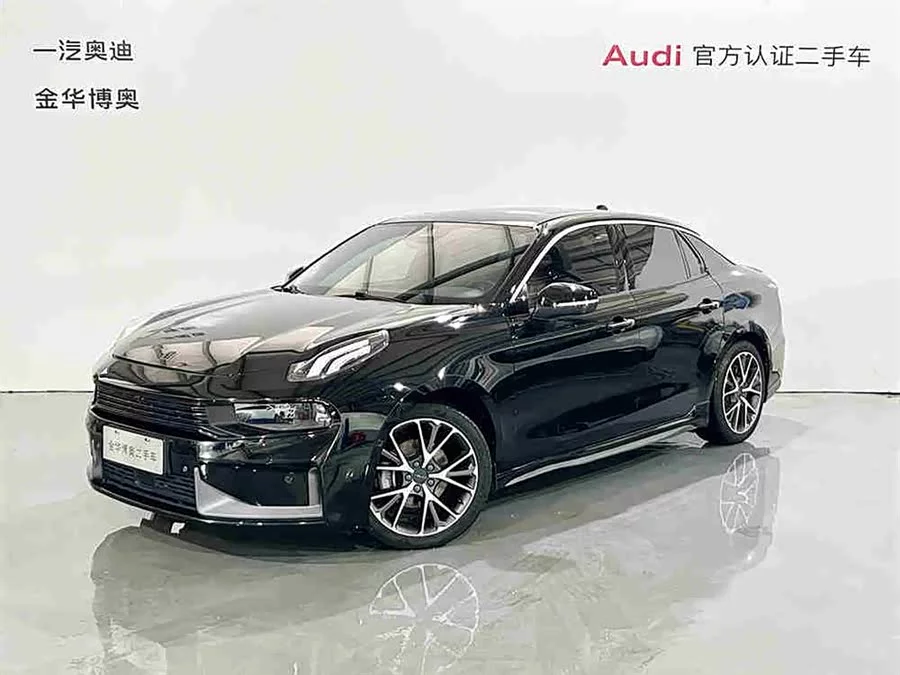 Lynk & Co 03