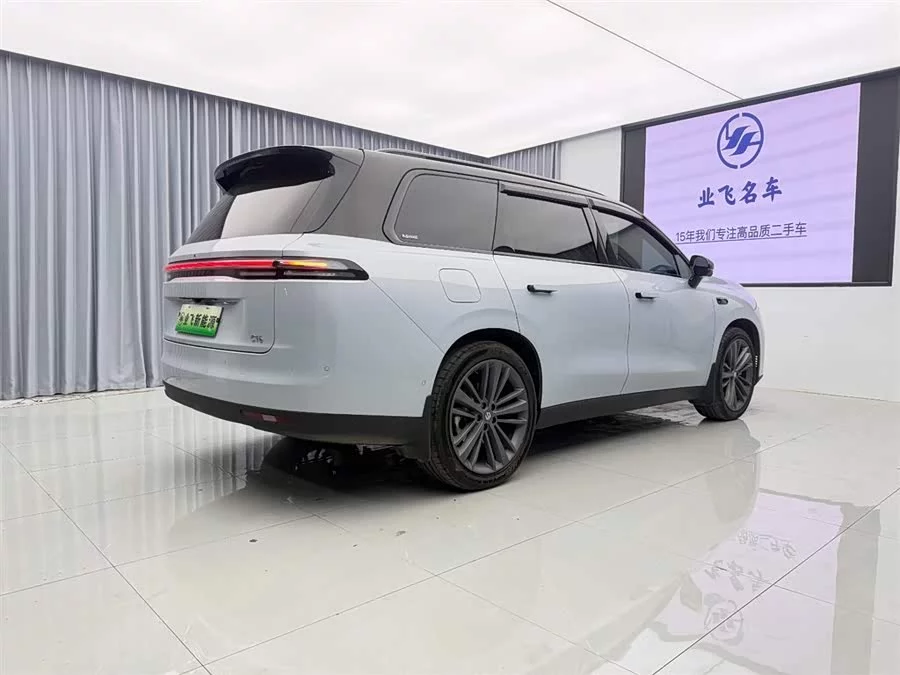 Leapmotor C16