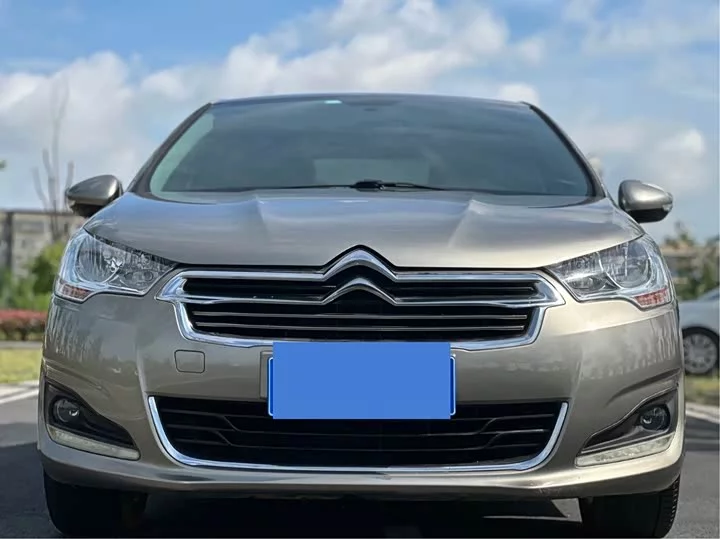Citroën C4L