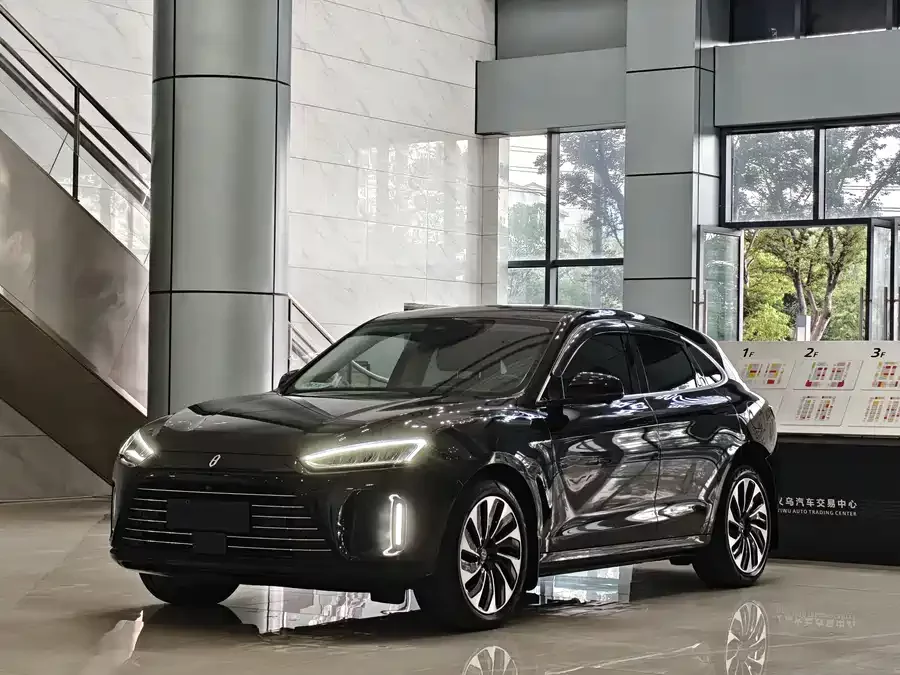 AITO Wenjie M5