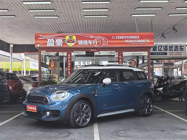 MINI COUNTRYMAN