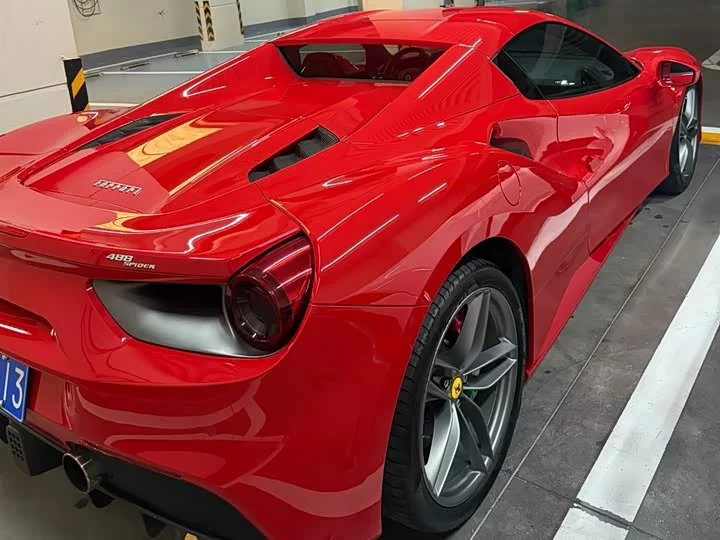 ferrari 488