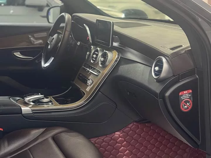 Mercedes-Benz GLC coupe