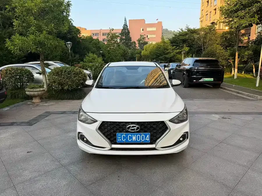 Hyundai Elantra / Celesta