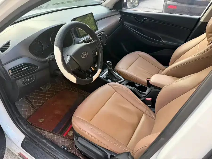Hyundai Elantra / Celesta