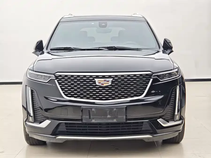 Cadillac XT6