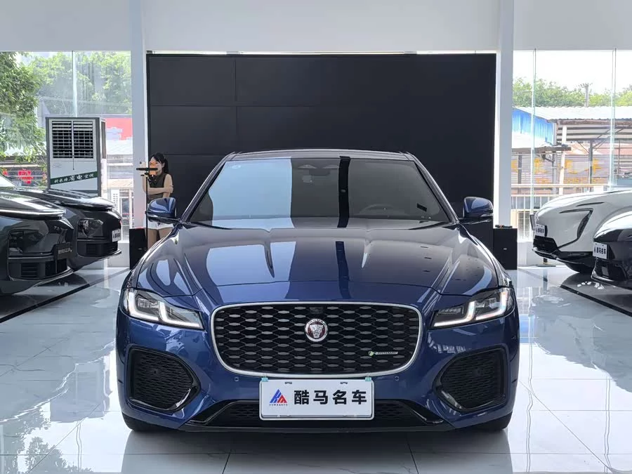 Jaguar XFL