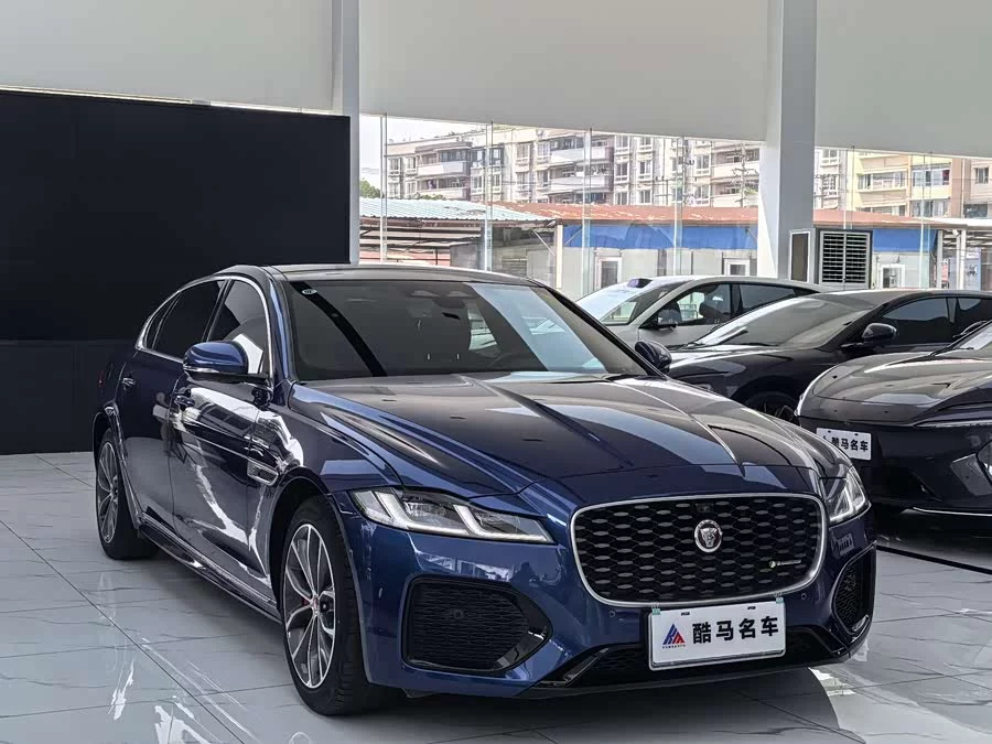 Jaguar XFL