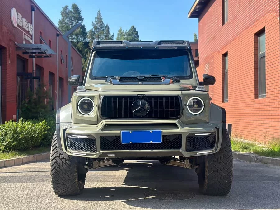 Mercedes Benz G-rated