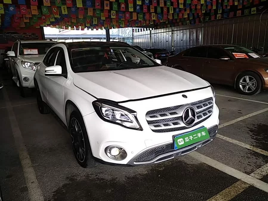 Mercedes Benz GLA