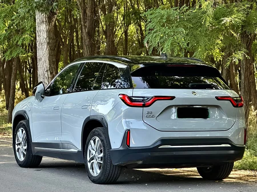 NIO ES6