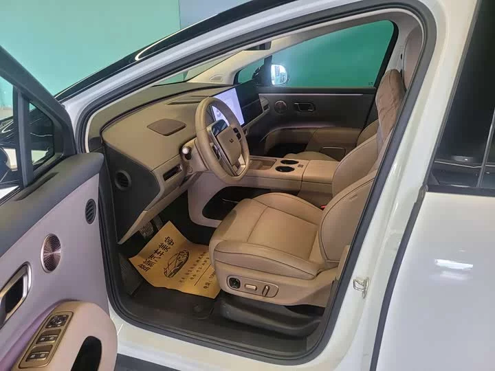 Li Ideal i8
