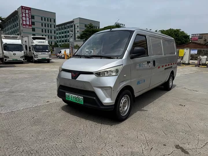 Wuling EV50