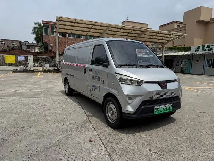 Wuling EV50
