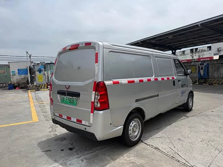 Wuling EV50