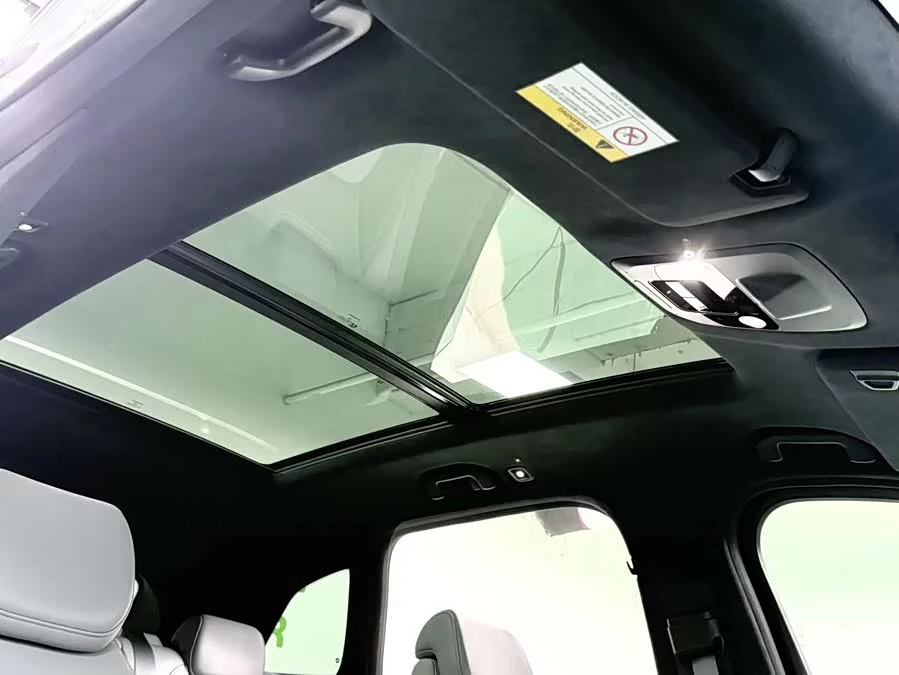 NIO ES6