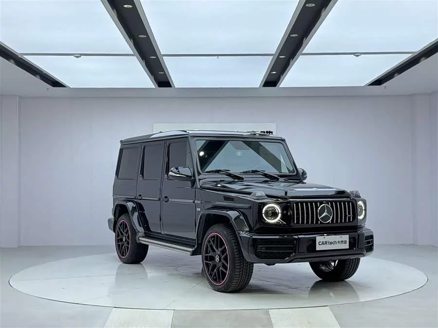 Mercedes Benz G-rated