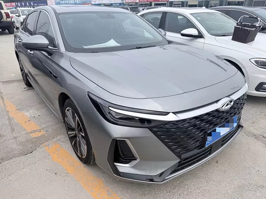 Chery Arrizo 8