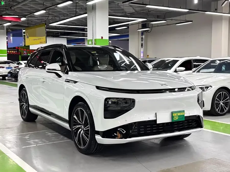 Xpeng G9