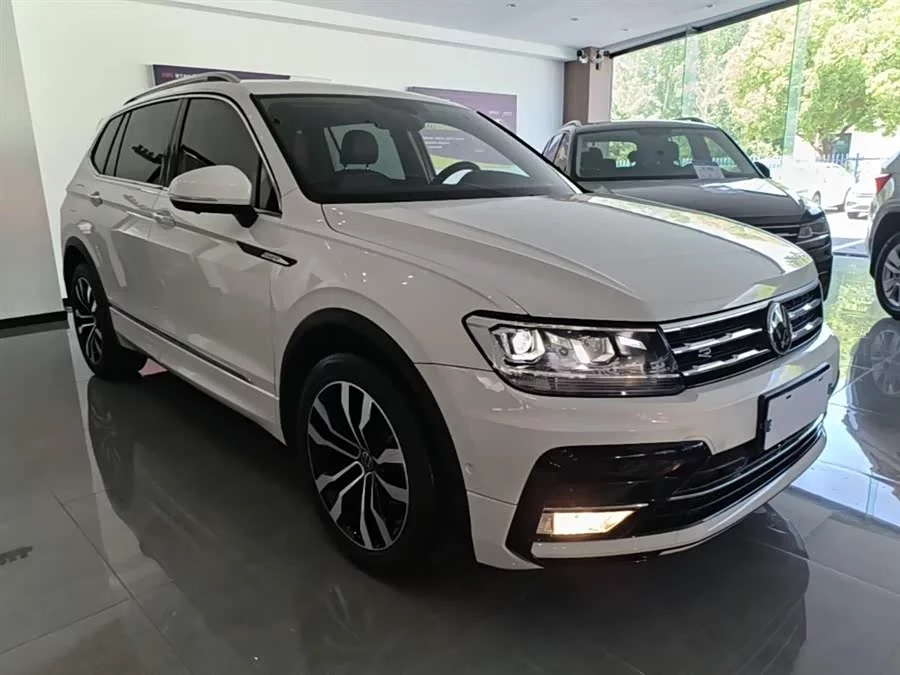 Volkswagen Tiguan L