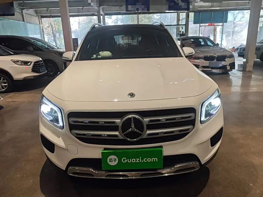 Mercedes Benz GLB