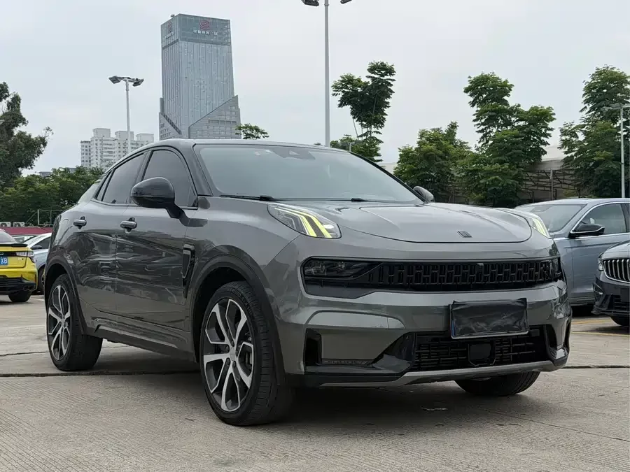 Lynk & Co 05
