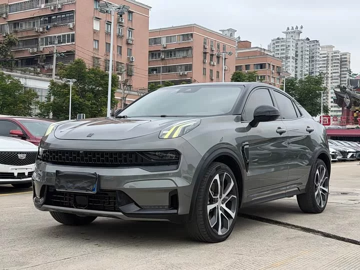 Lynk & Co 05