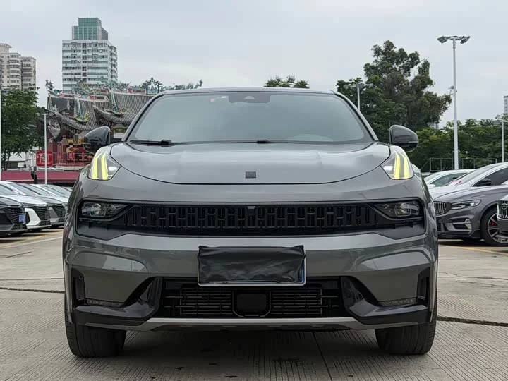 Lynk & Co 05