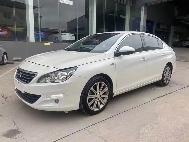 Peugeot 408