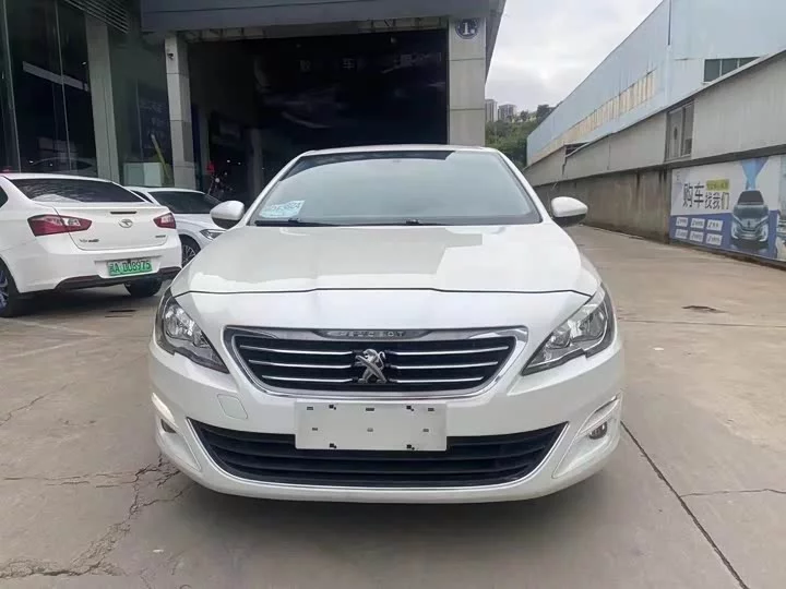 Peugeot 408