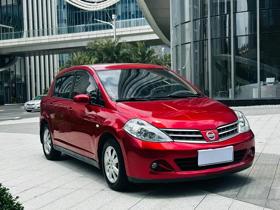 Nissan Tiida