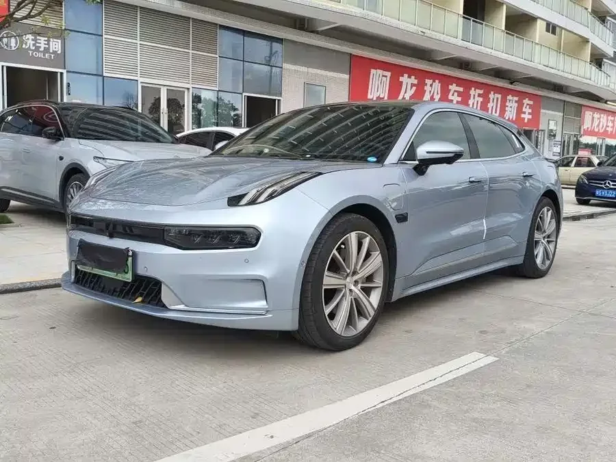 Zeekr 001
