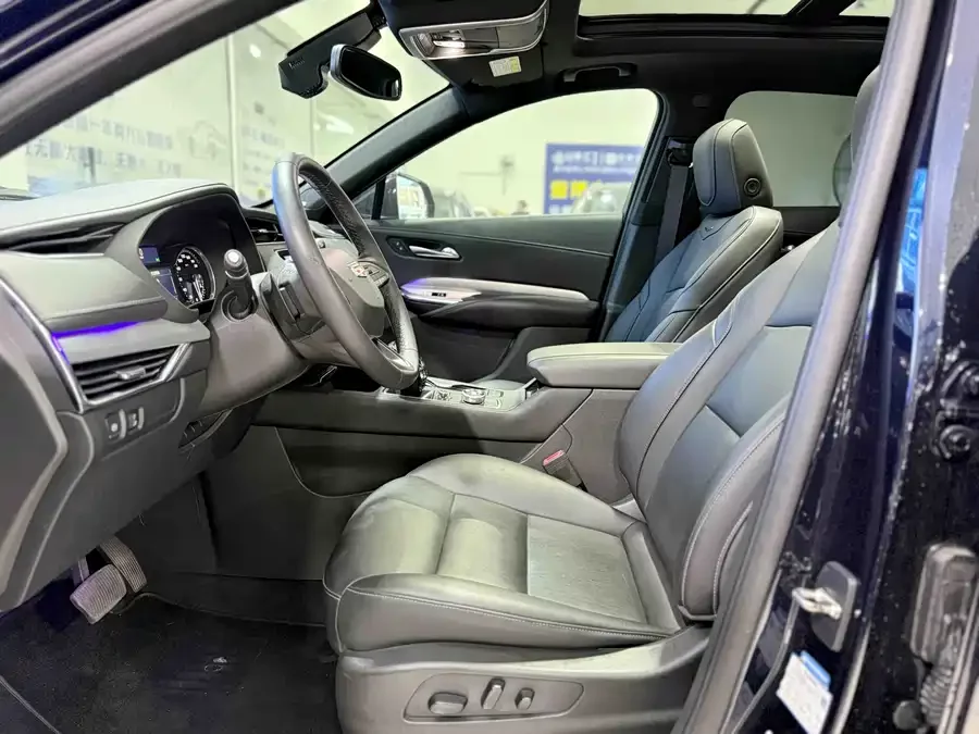 Cadillac XT4