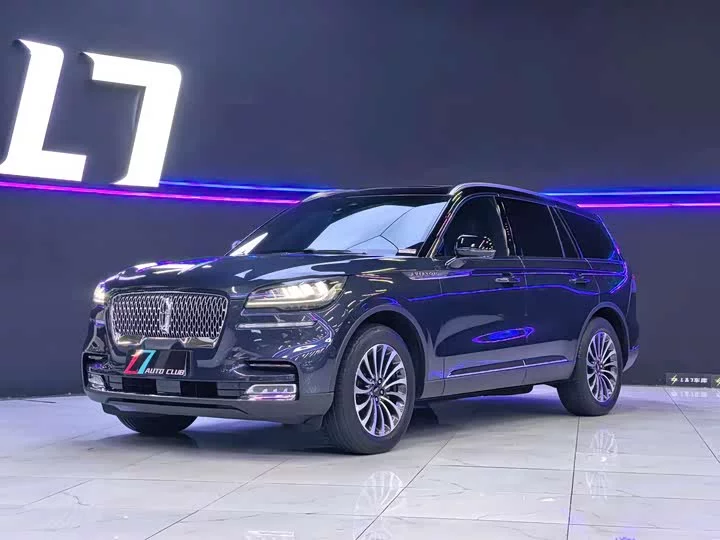 Lincoln aviator
