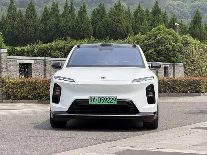 NIO EC6