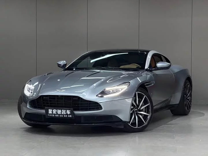 Aston Martin DB11