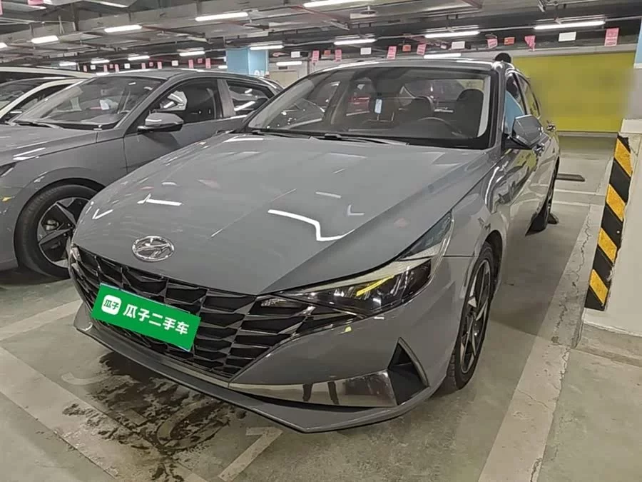 Hyundai Elantra