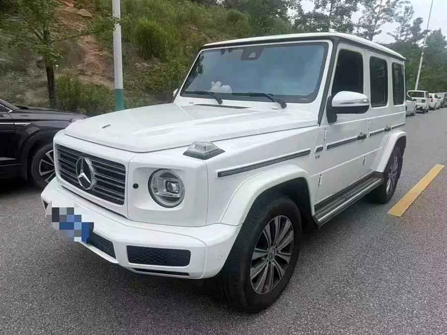 Mercedes Benz G-rated