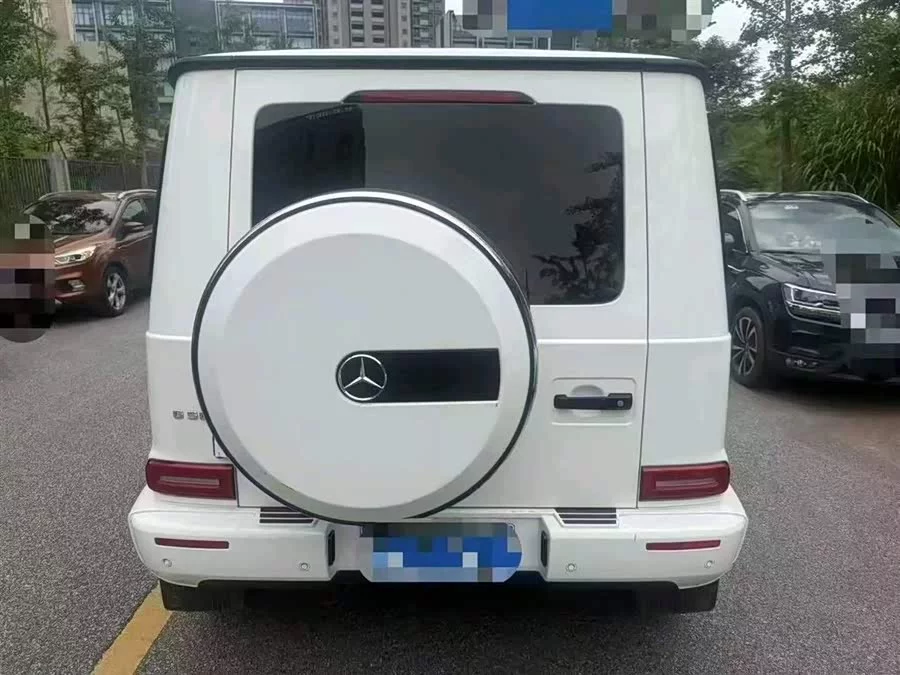 Mercedes Benz G-rated