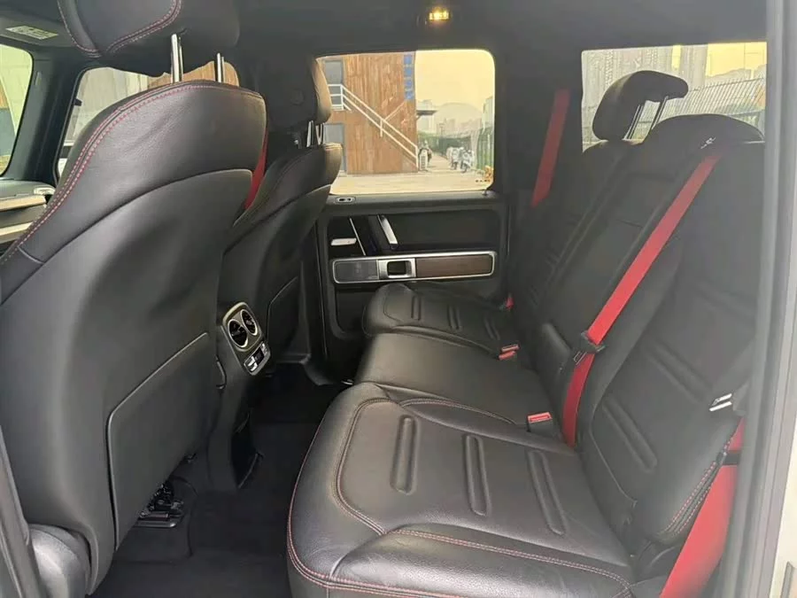 Mercedes Benz G-rated