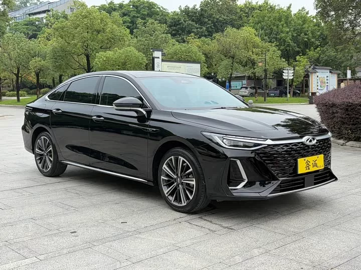 Chery Arrizo 8