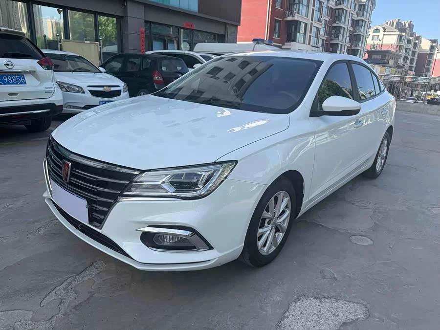 Roewe i5