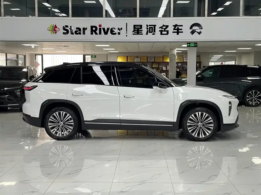 NIO ES7