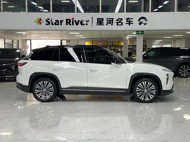 NIO ES7