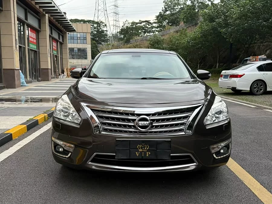 Nissan Teana