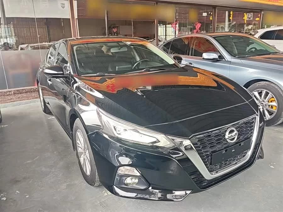 Nissan Teana